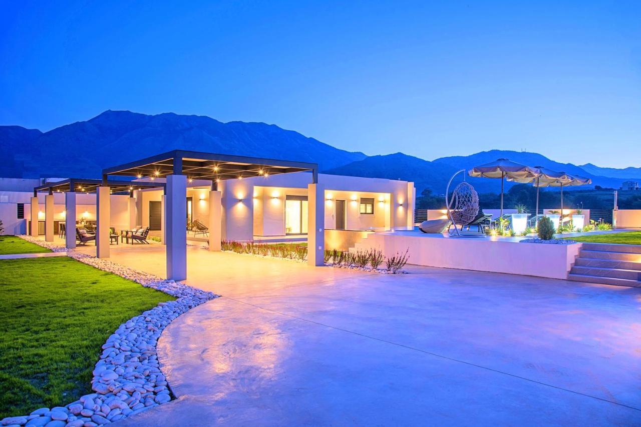 Villa Solaris Heated Pool & Jacuzzi Γεωργιούπολη Εξωτερικό φωτογραφία